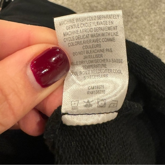 Pam & Gela Black Crop Half Zip Sweatshirt Size Medium Like New 100% Cotton - Picture 6 of 9